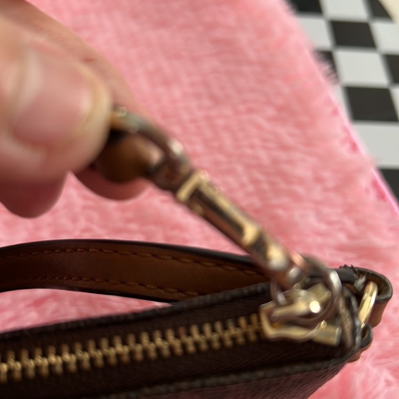 Michael kors Wristlet  Brown with Mk monogram - Picture 9 of 10